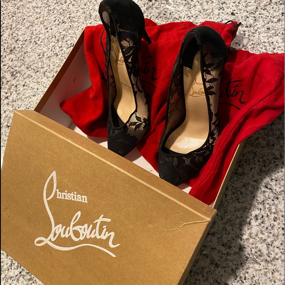Louboutin Dorissima Lace 100 Dentelle black high heels. Size 36.5 or 6 1/2.